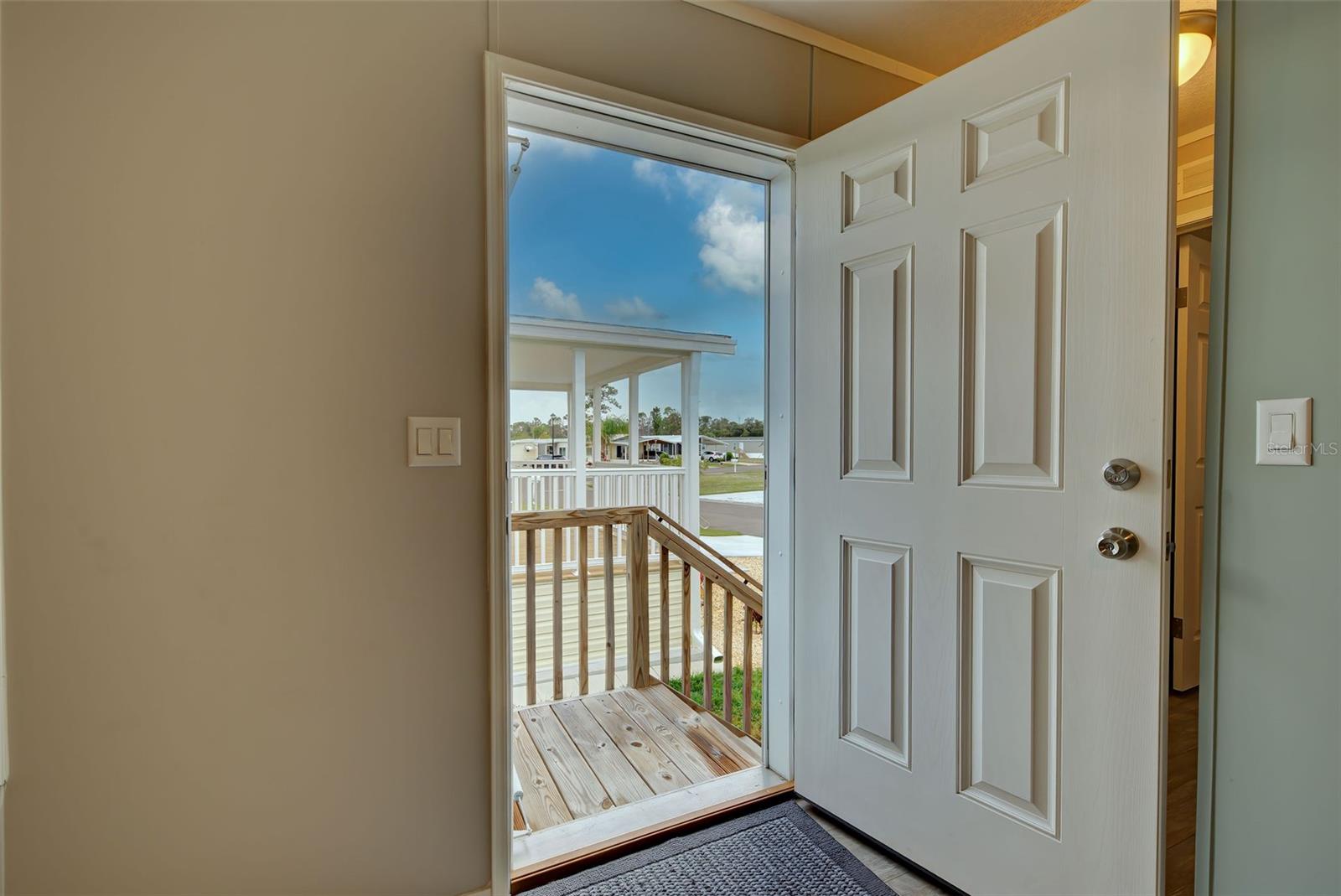 6824 HAAWI CT photo 5