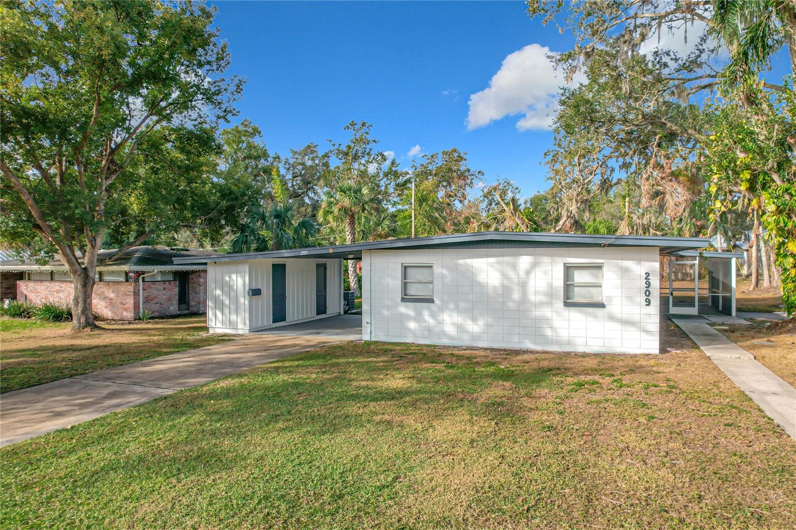 2909 WILLOW AVE — home for sale
