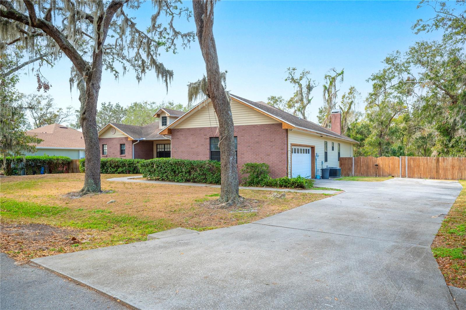5767 DEER FLAG DR photo 4