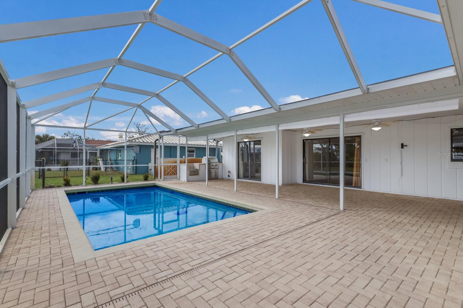 468 LEGER DR photo 5