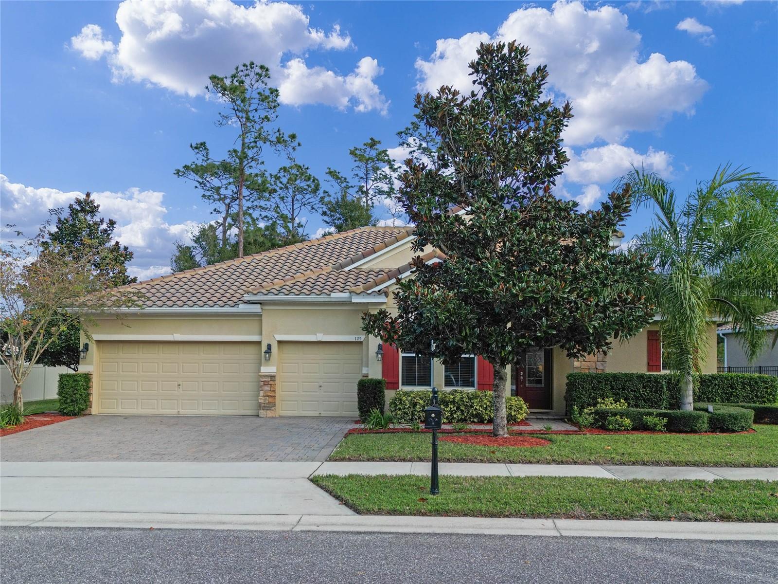 125 CASA BELLA BLVD photo 3