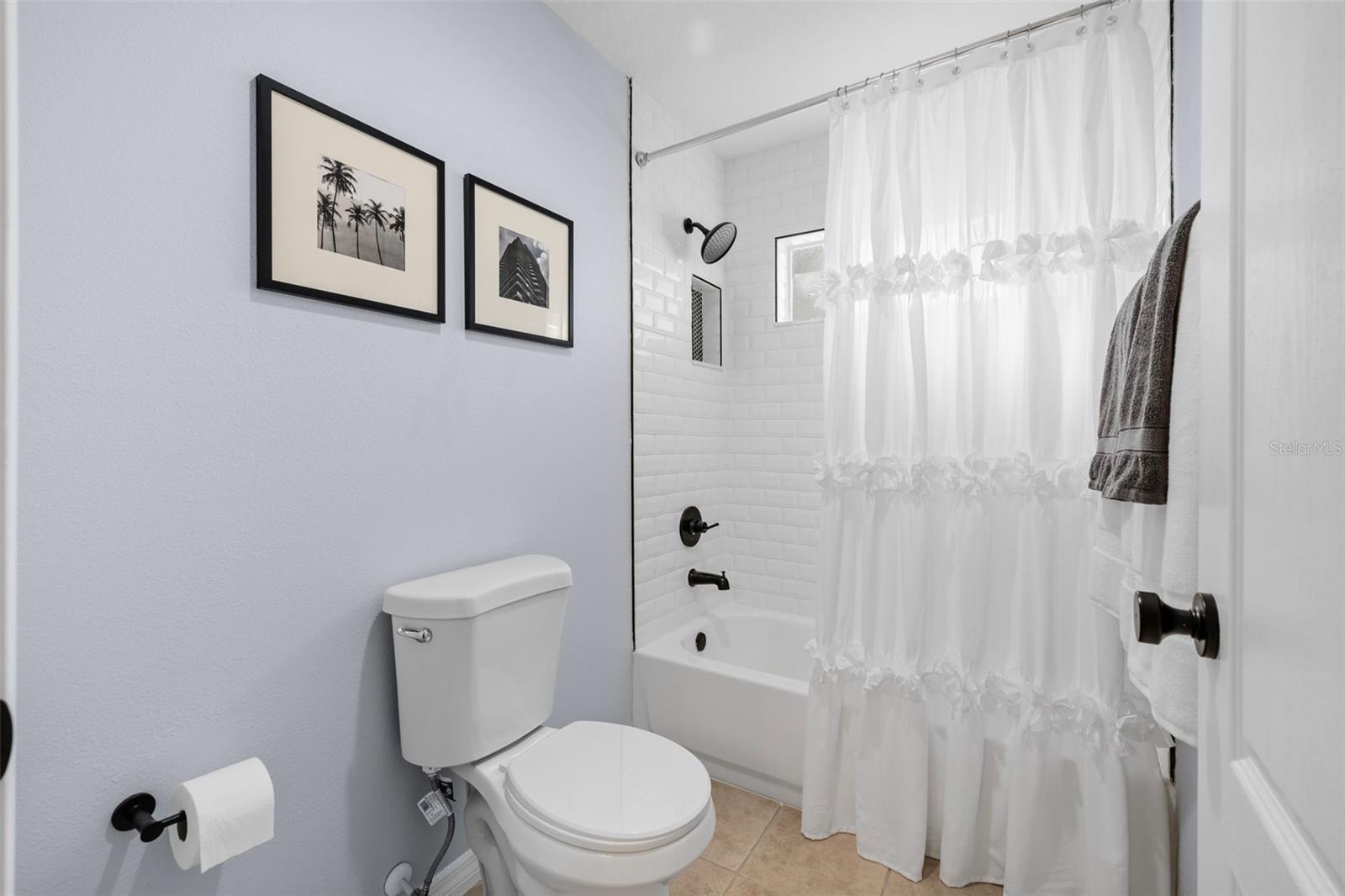 10101 PADDOCK OAKS DR photo 4