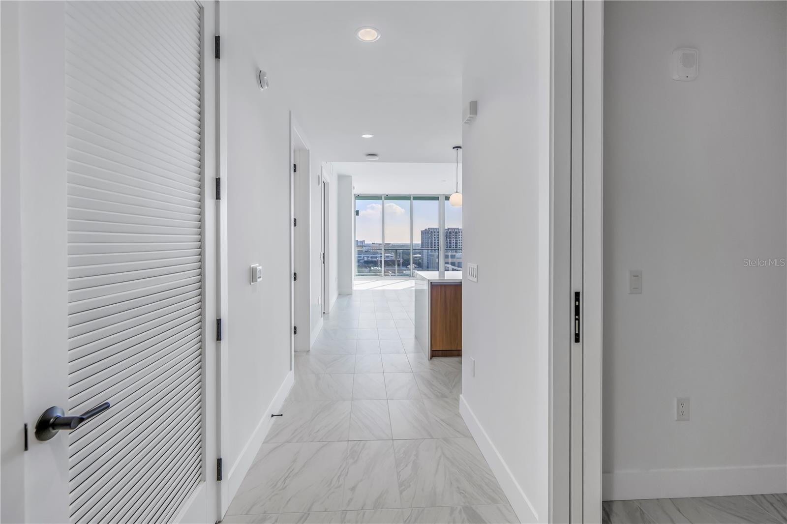 777 3RD AVE N #1206 photo 2