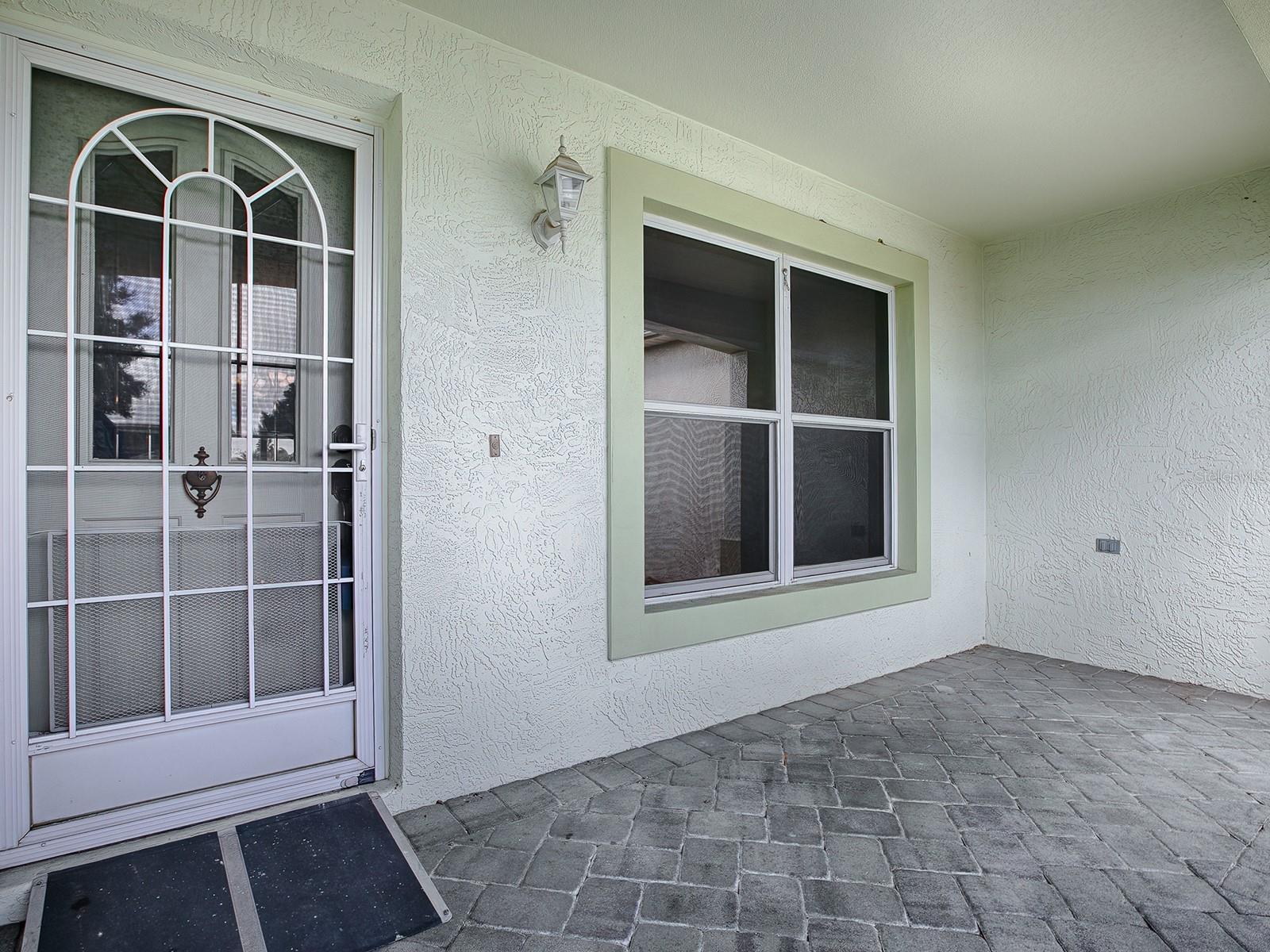 1320 ARREDONDO DR photo 3