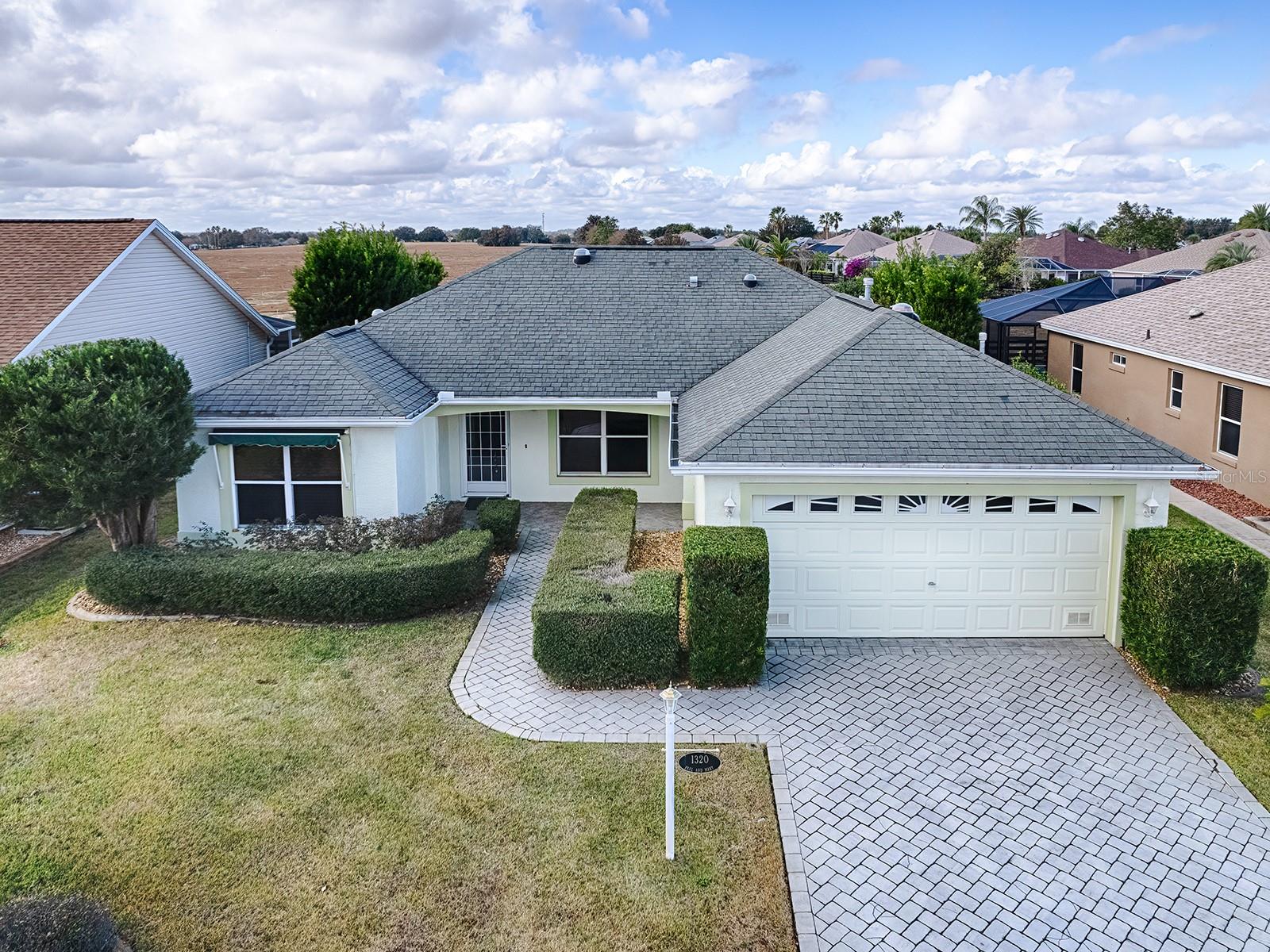 1320 ARREDONDO DR photo 2