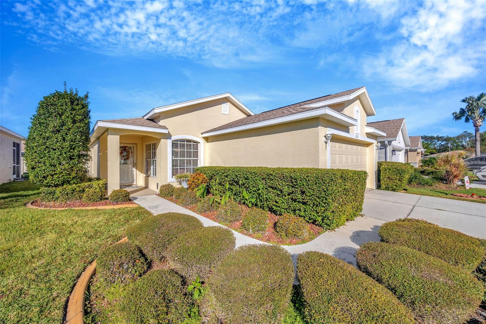 2852 BANYAN HILL LN photo 2