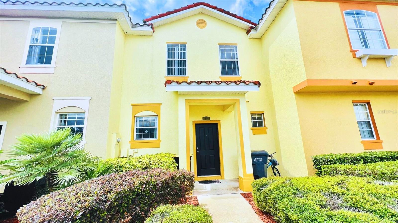 213 MADISON CIR — home for sale