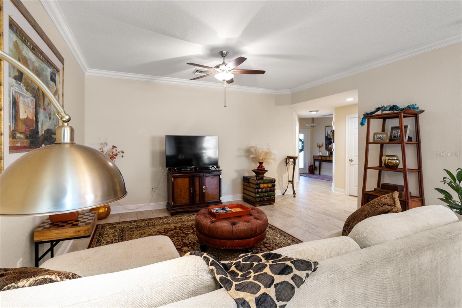 829 DATE PALM LN photo 5