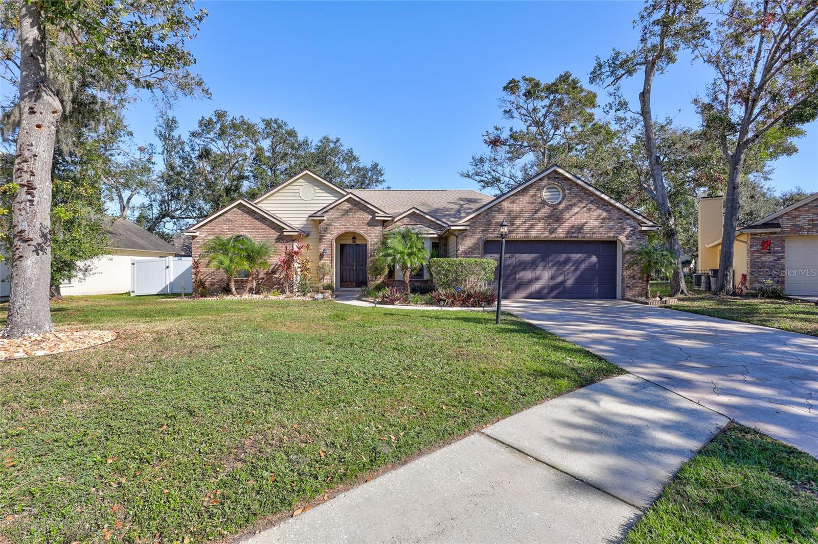 3810 HOLLOW WOOD DR photo 3
