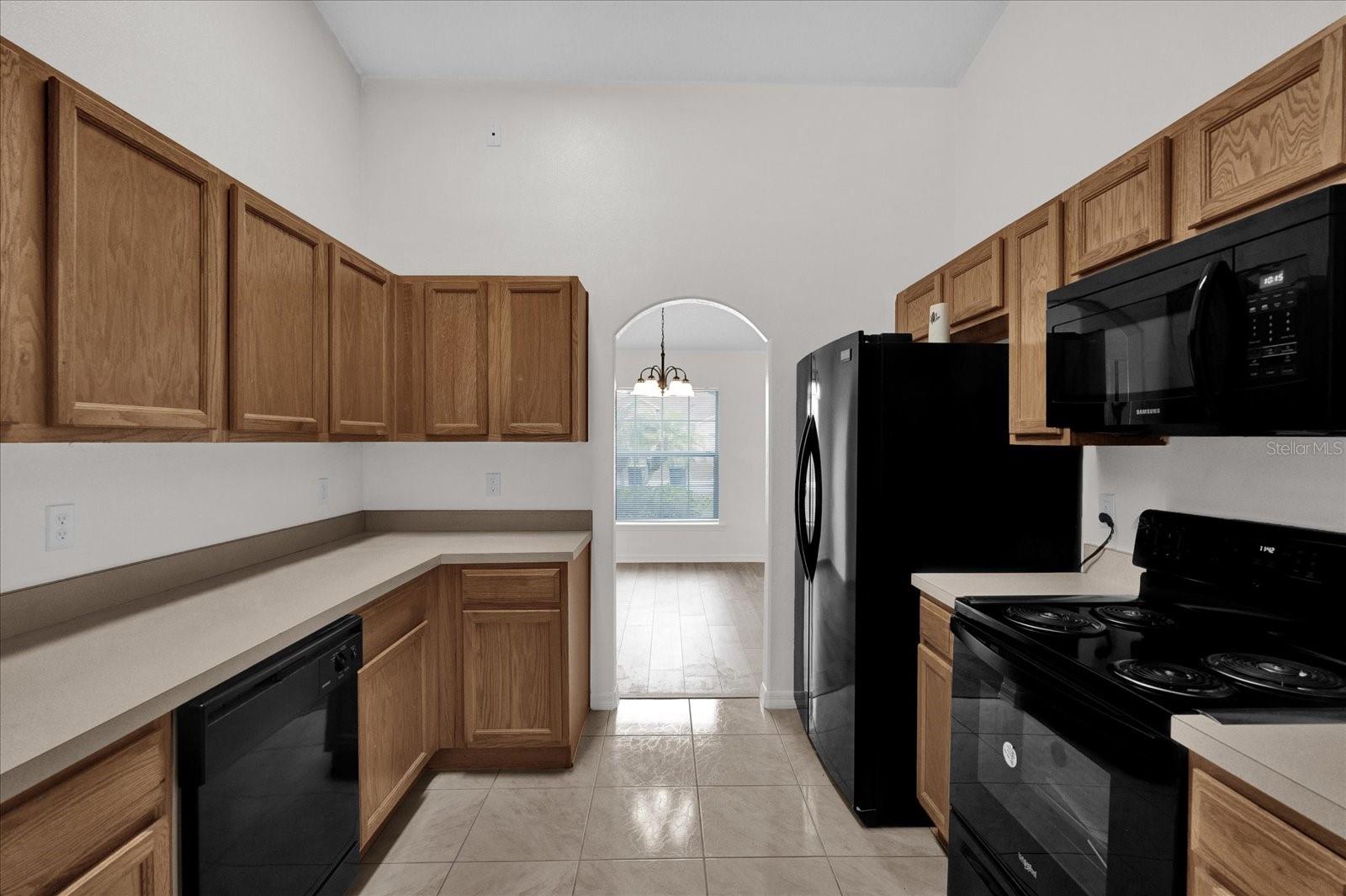 308 ERIE DR photo 3