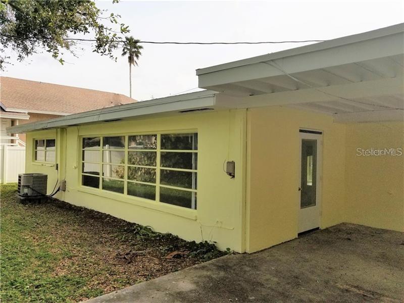 105 CAUSEWAY BLVD photo 5