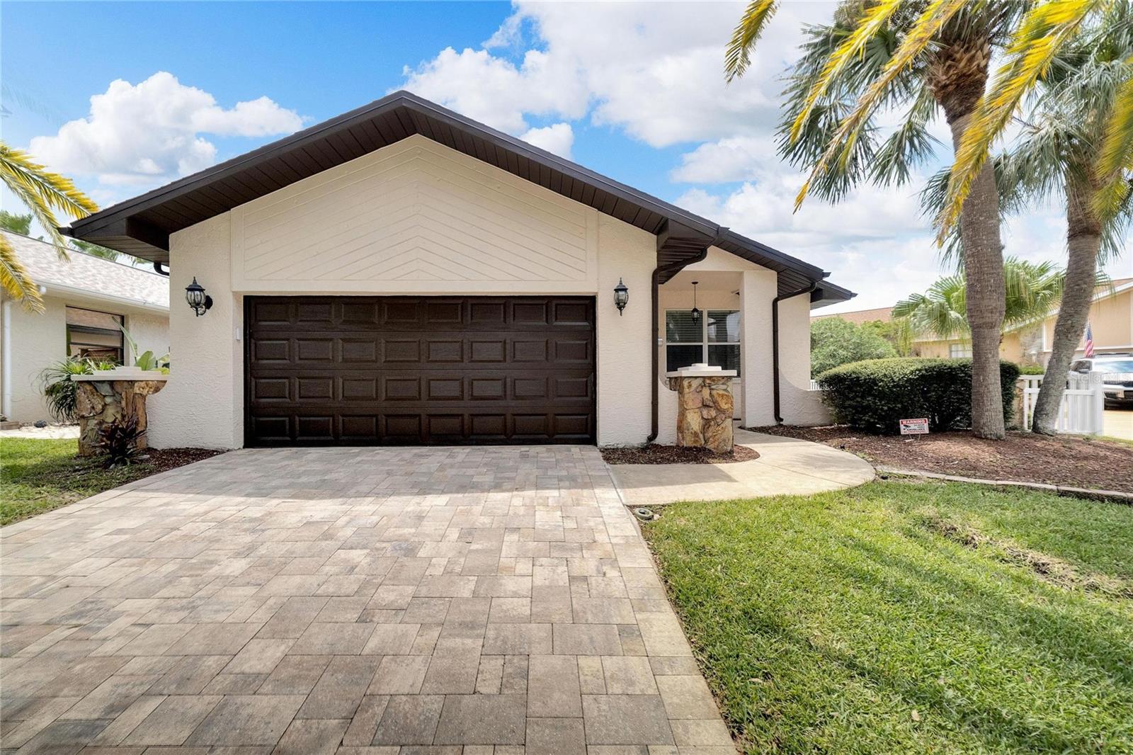 6208 SPOONBILL DR photo 3