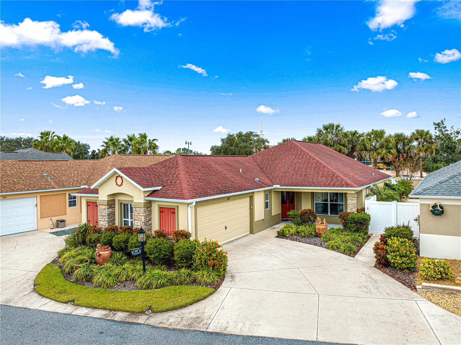 637 ARTEAGA WAY photo 3