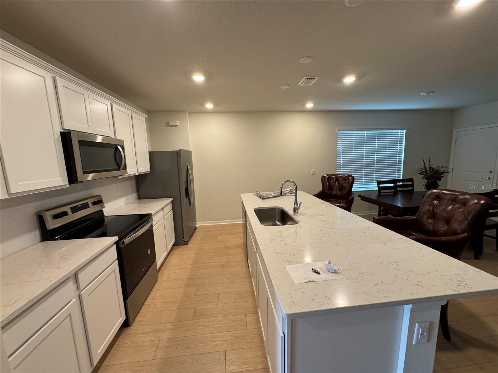 6973 SUNRISE CRESCENT ALY photo 2