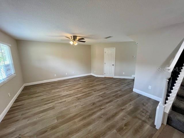 3353 ROYAL ST photo 2