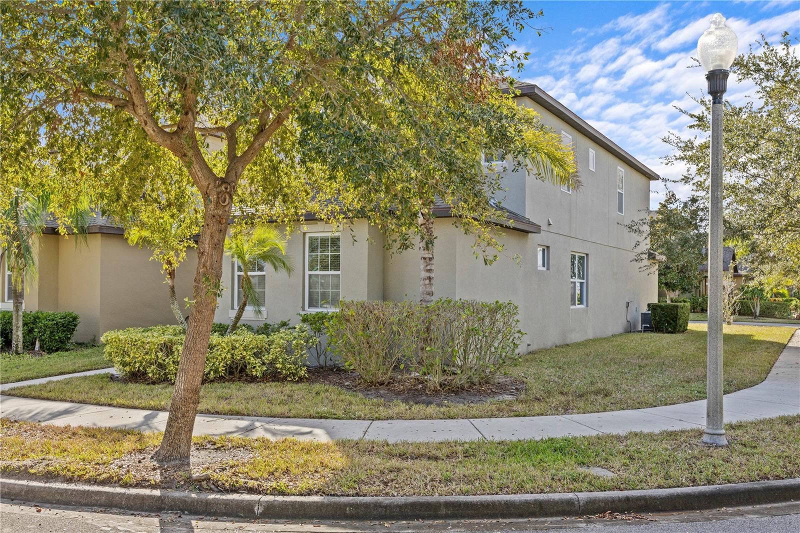 13832 SUMMERPORT TRAIL LOOP photo 2