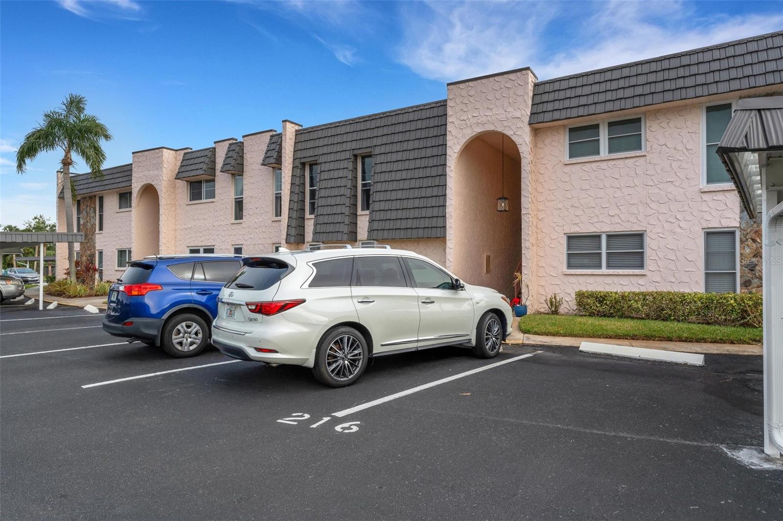 216 FERNWOOD CIR #216 — home for sale