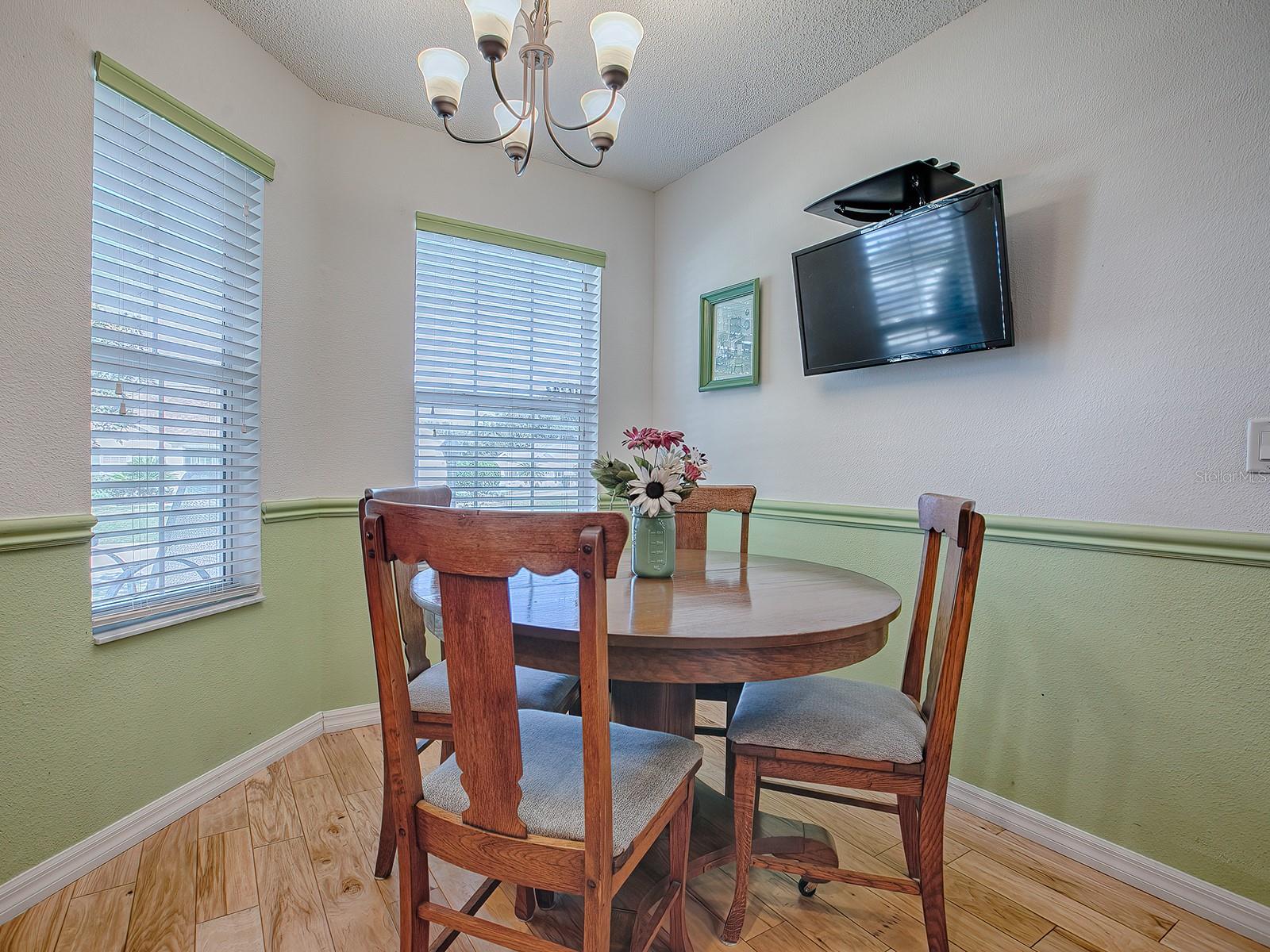 17242 SE 94TH COULTS CIR photo 3