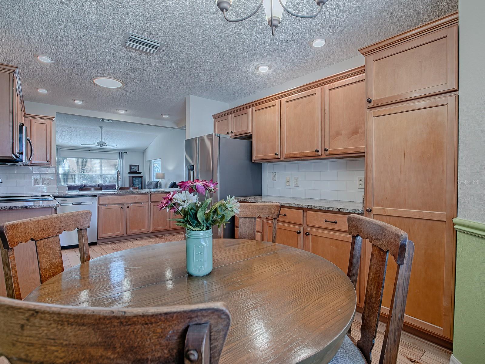 17242 SE 94TH COULTS CIR photo 4