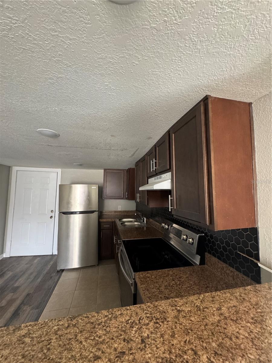 2341 BROADWAY ST photo 2