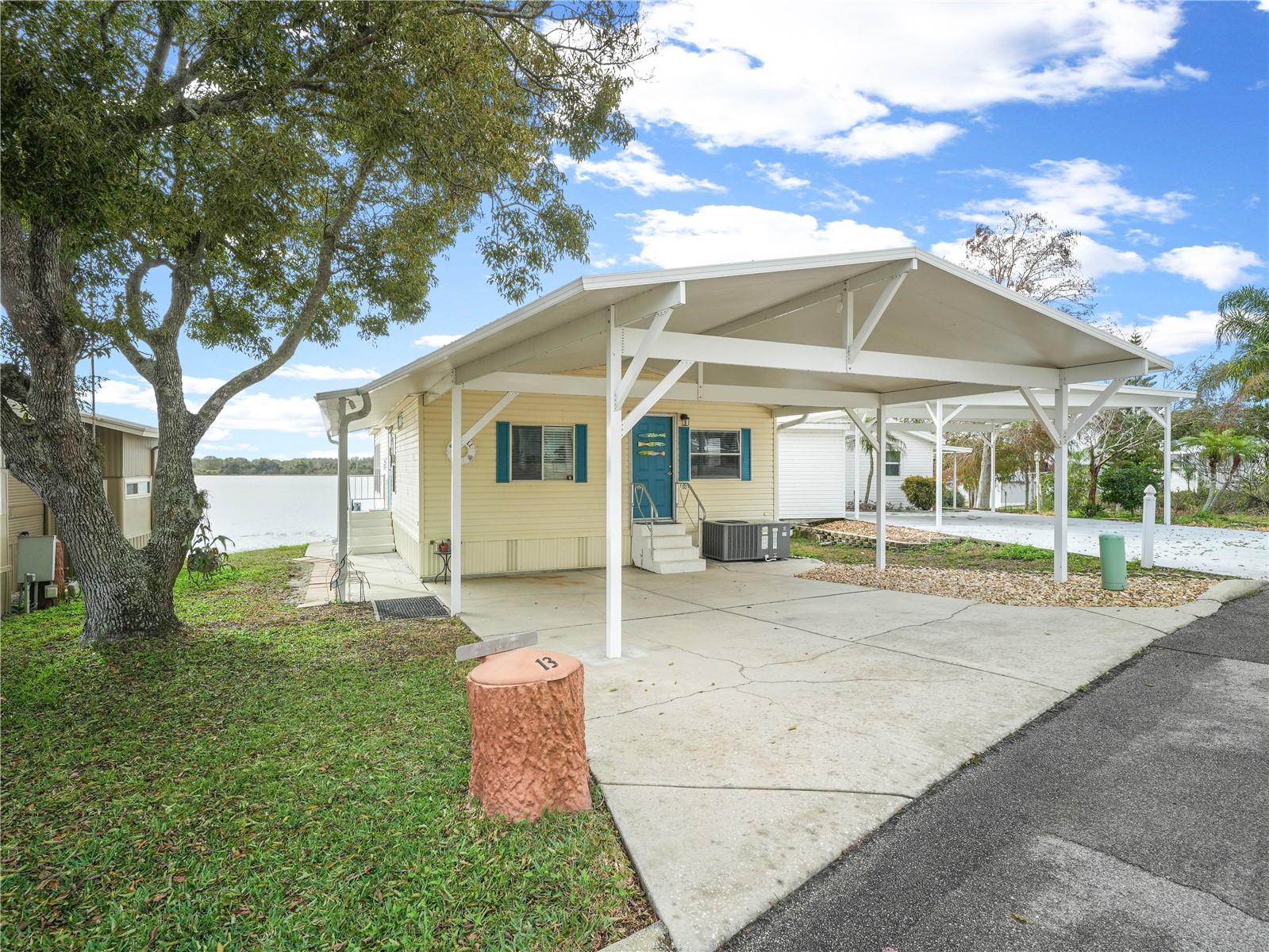 13 BLUE QUILL CIR photo 2