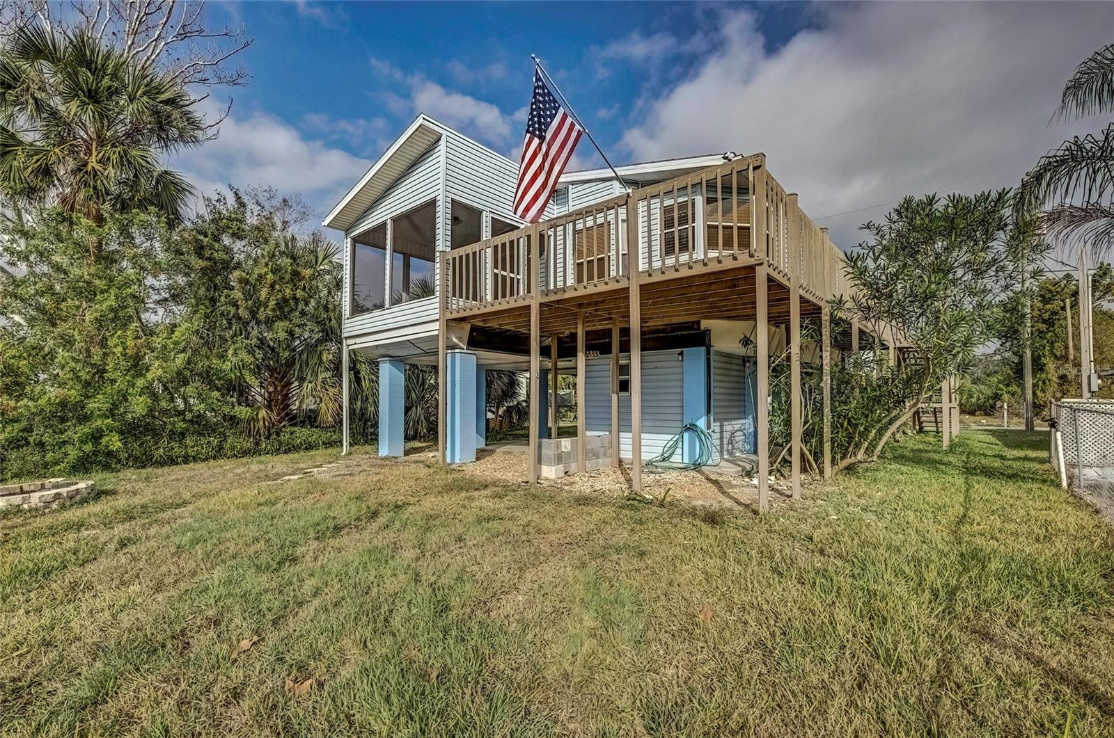 7132 WILCOX DR photo 2