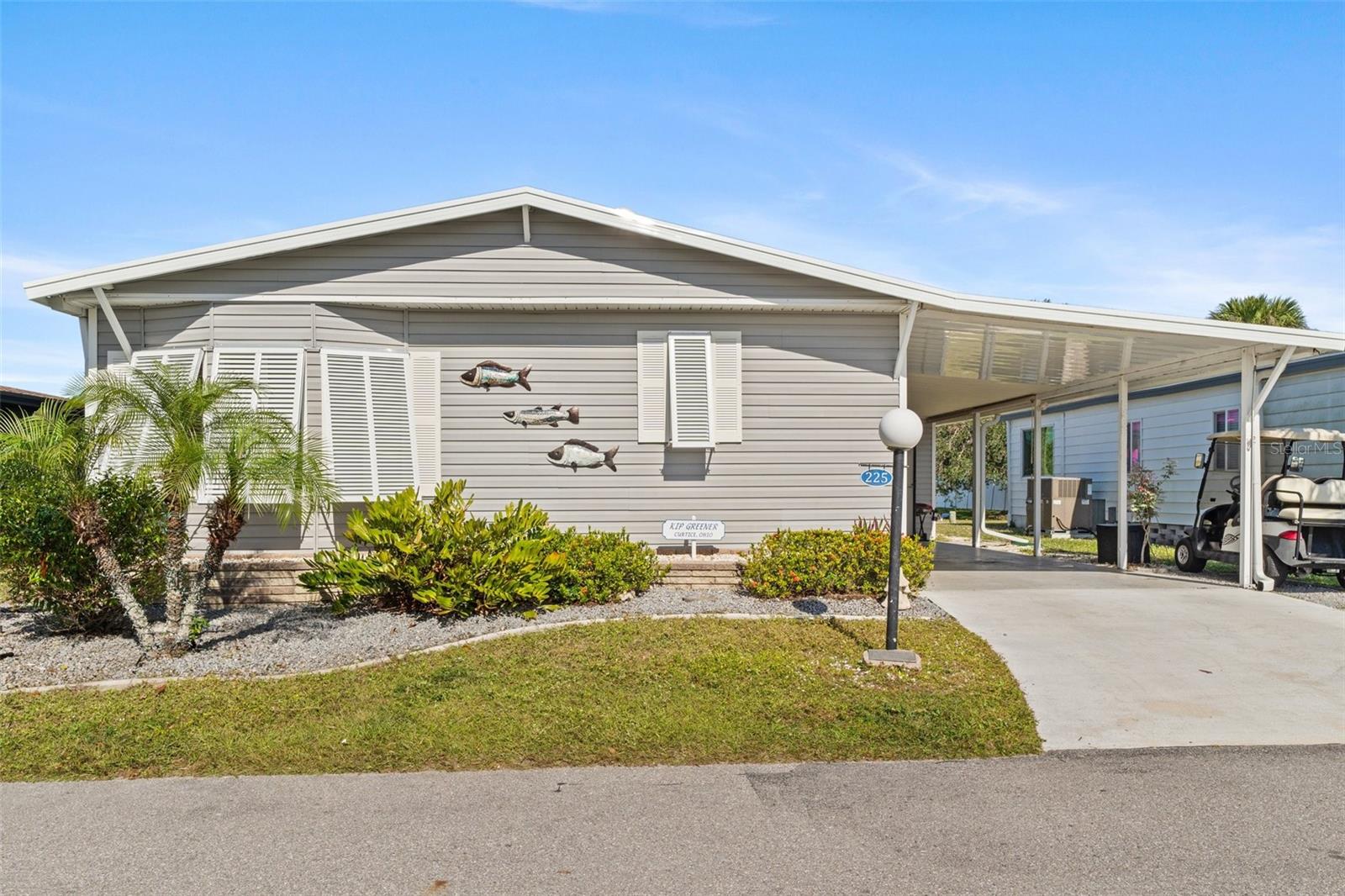 225 LAZY RIVER RD photo 4