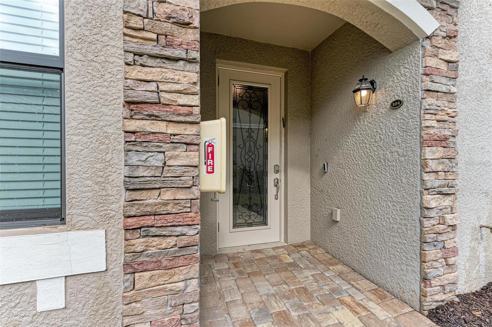 6055 WORSHAM LN #104 photo 5