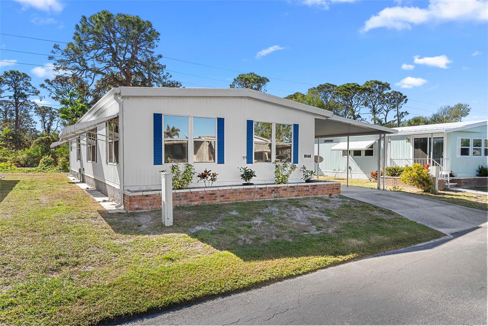 177 S FIJI CIR photo 2