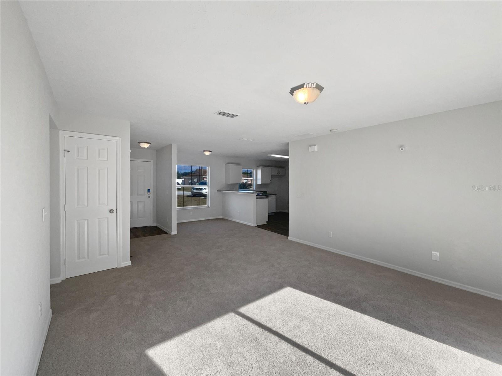 4 DOGWOOD LN photo 3
