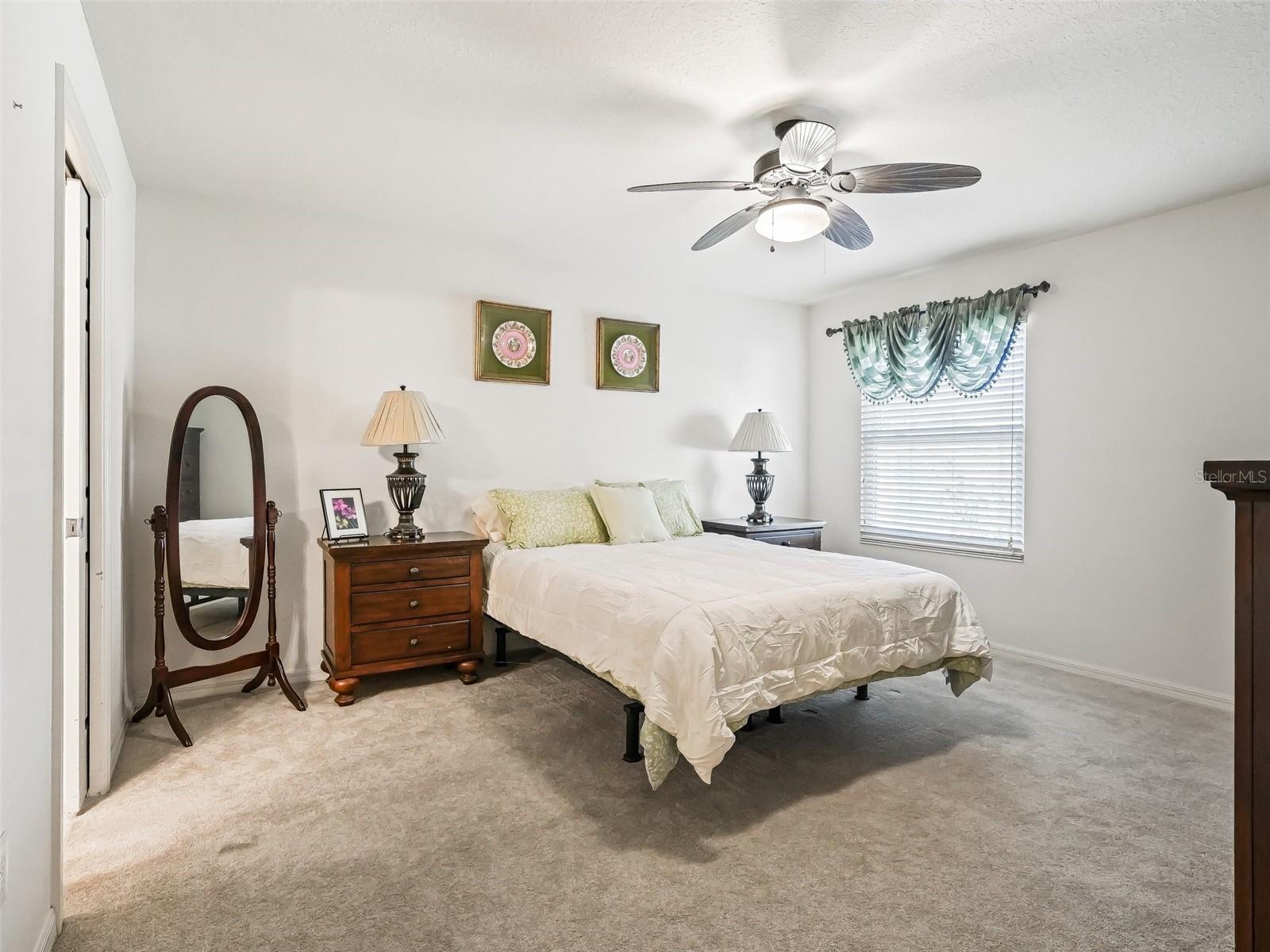 2360 HOPESPRING LOOP photo 4