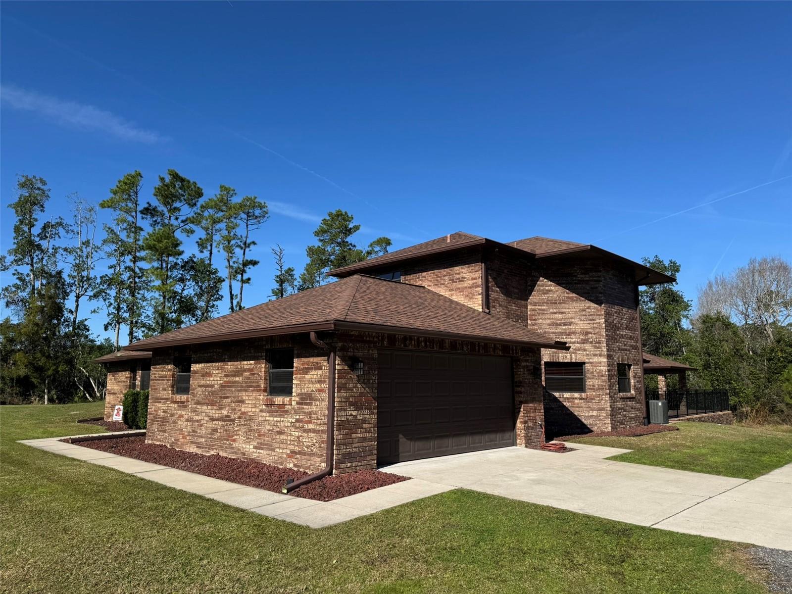 4021 E LEMANS CT photo 3