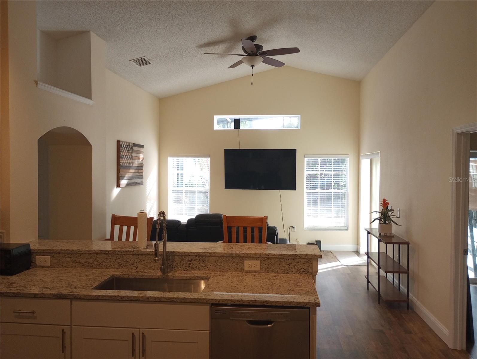 7947 GOLDEN POND CIR photo 5