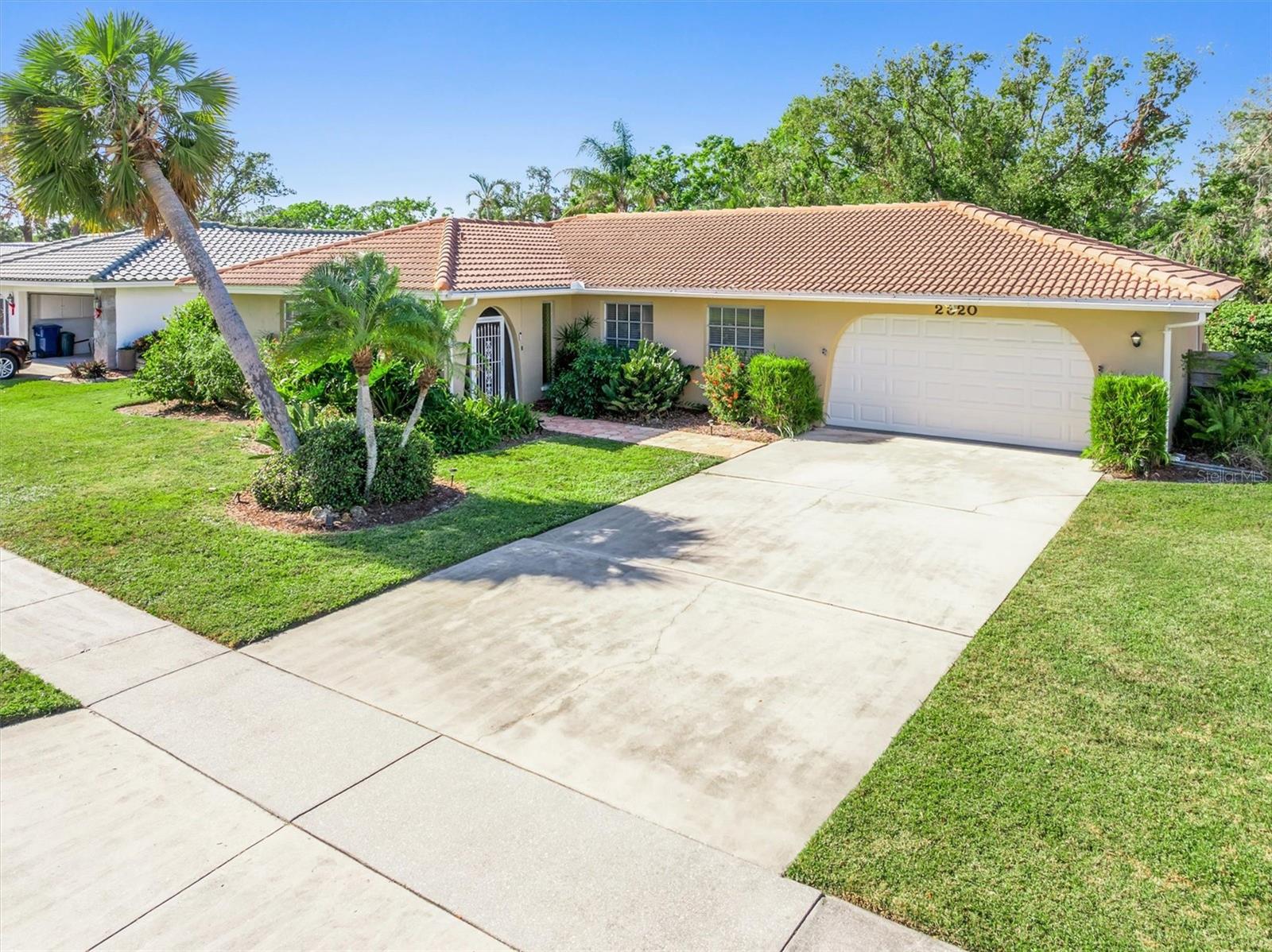 2320 CASS ST — home for sale