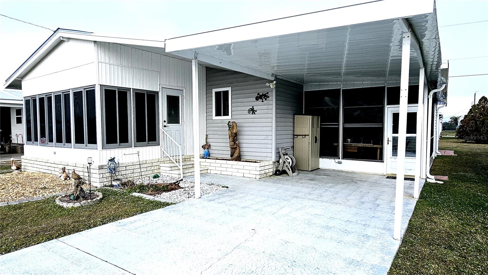 3677 STOCKTON RD photo 4