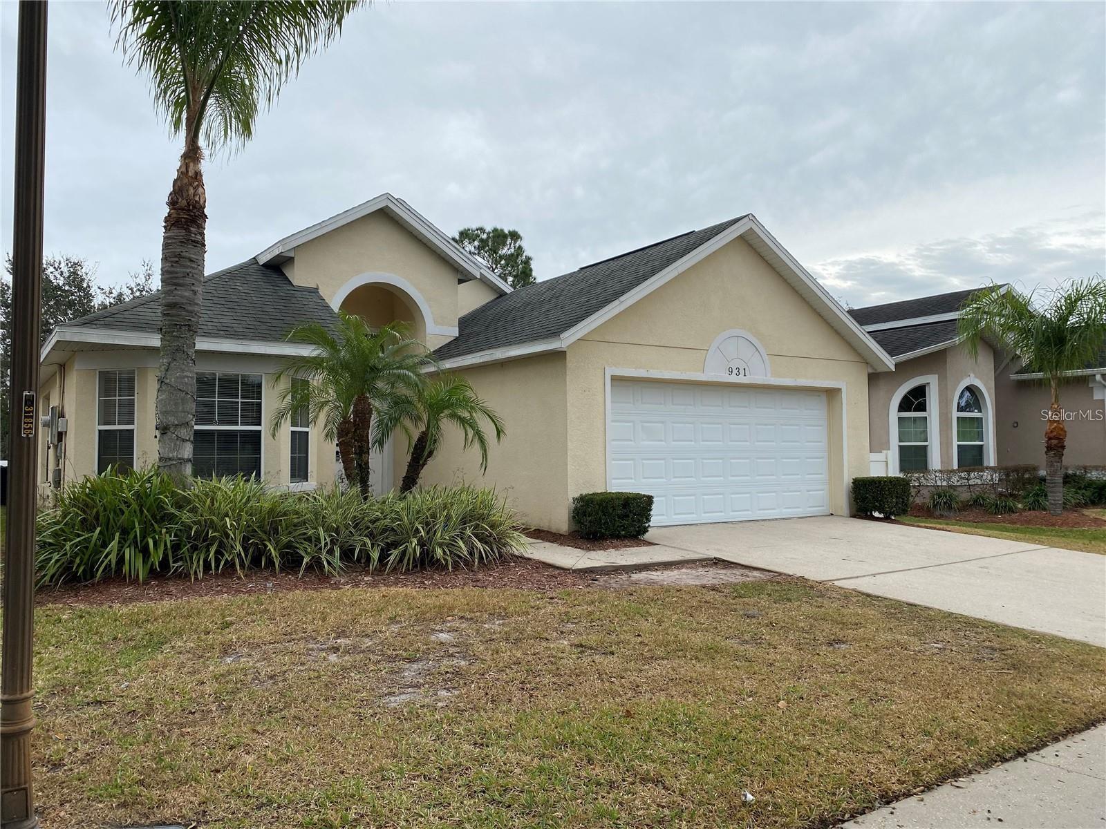 931 EMERALD GREEN CT photo 2