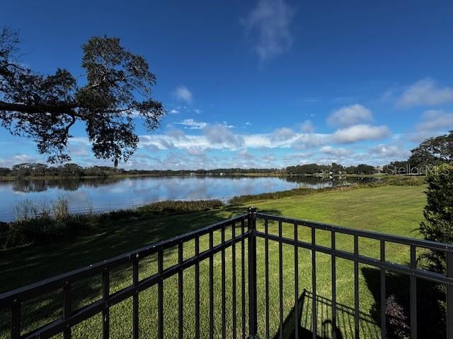 480 MEANDERING WAY photo 2