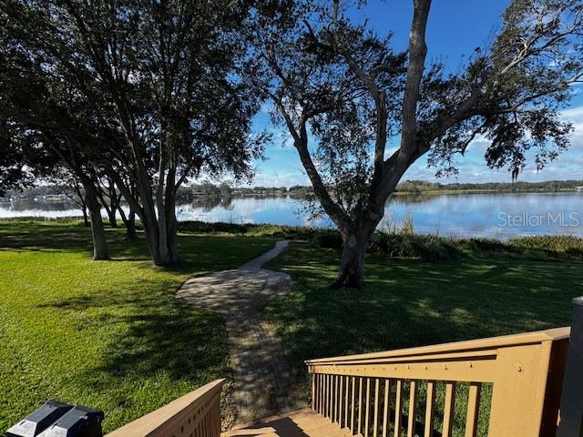 480 MEANDERING WAY photo 5