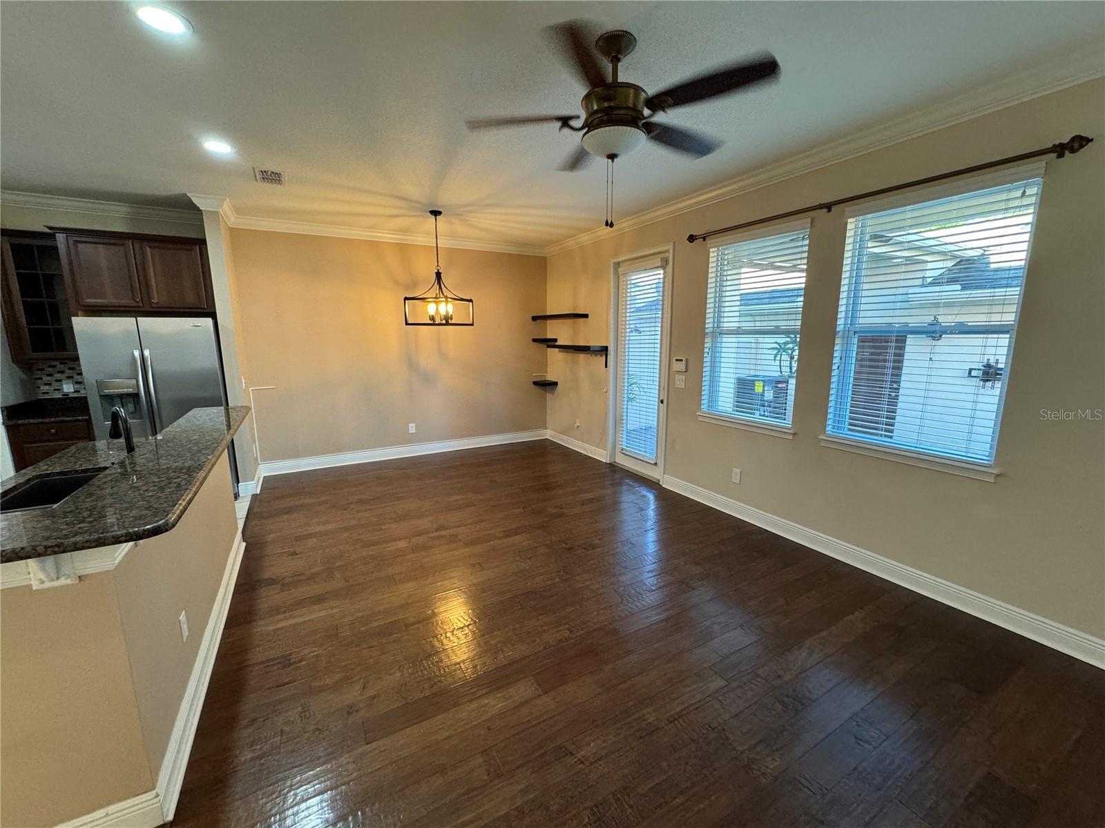 5348 FACTORS WALK DR photo 5