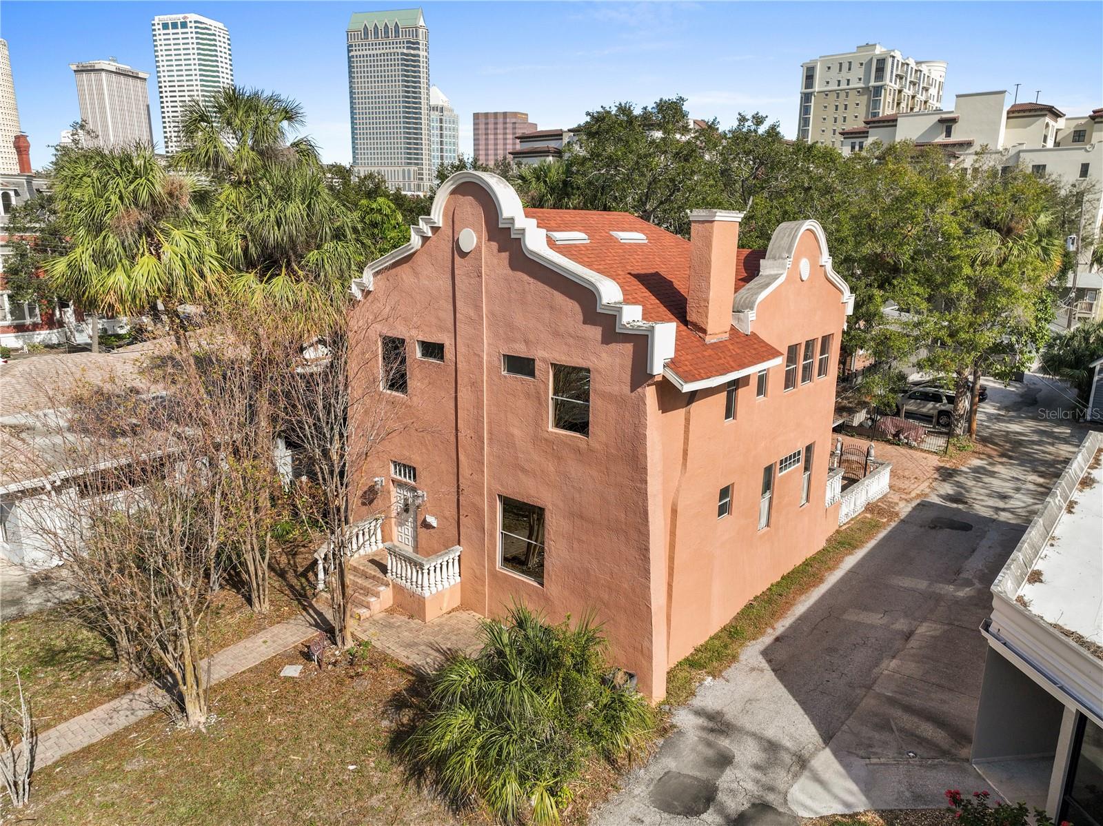 Single Family Residence