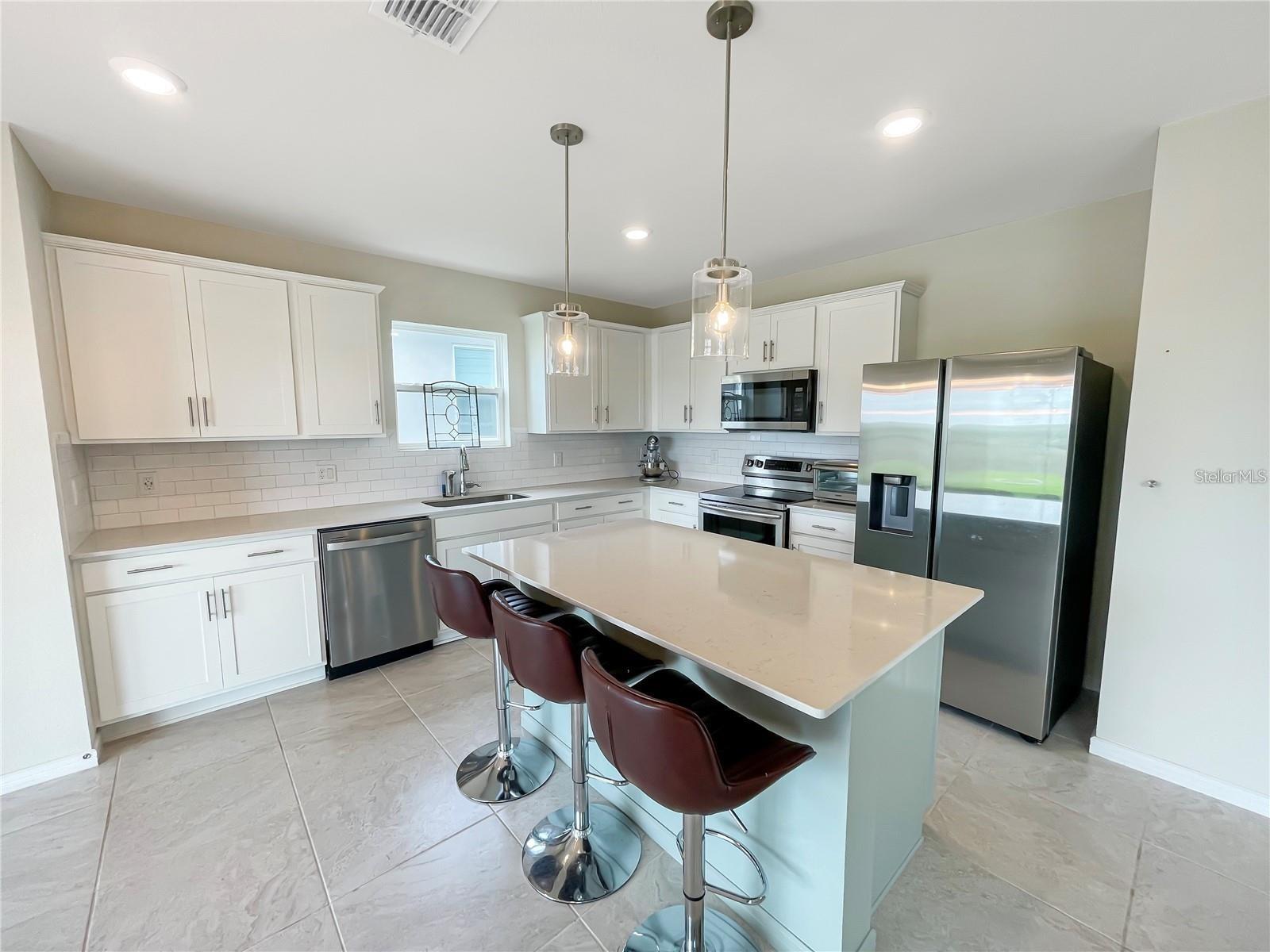 7421 CATANIA LOOP