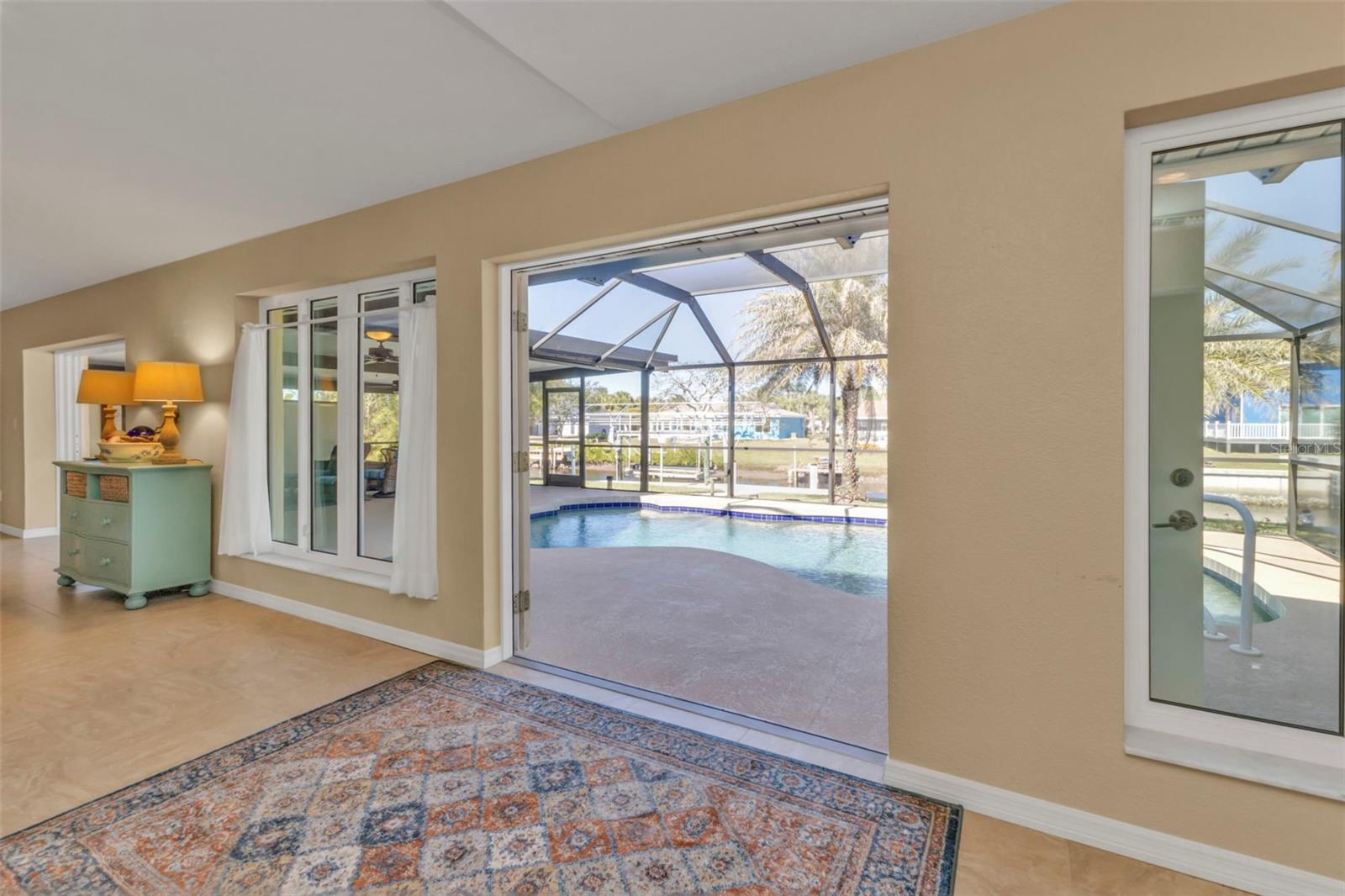 18646 KERRVILLE CIR photo 4
