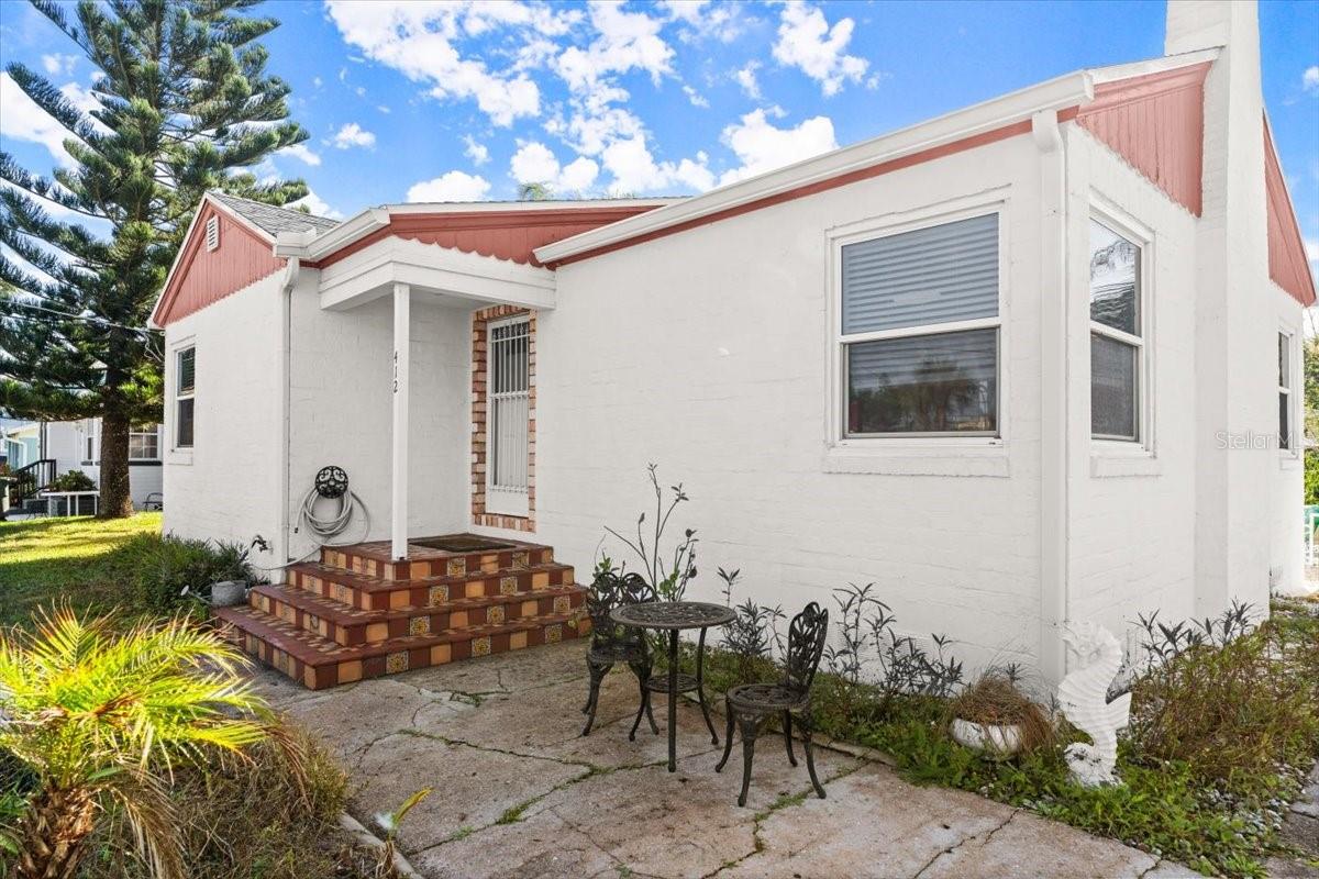 412 PHOENIX AVE — home for sale