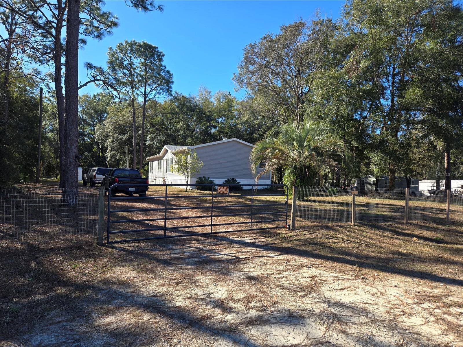 19050 SW 49TH PL photo 4