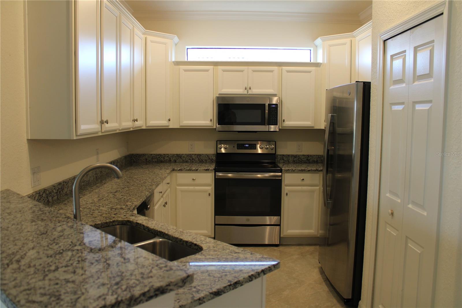12551 FELICE DR photo 3
