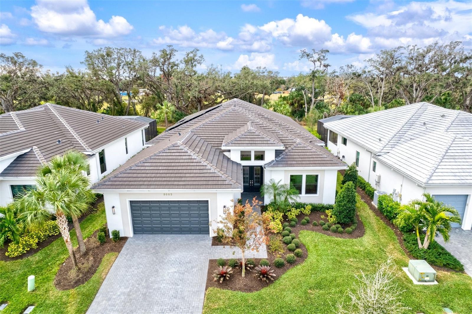 9085 BERNINI PL photo 3