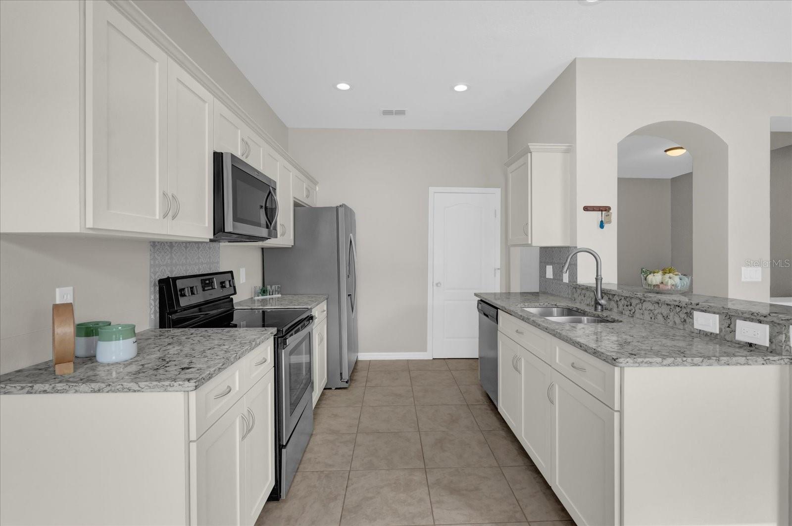 4731 CAPITAL BLVD photo 4