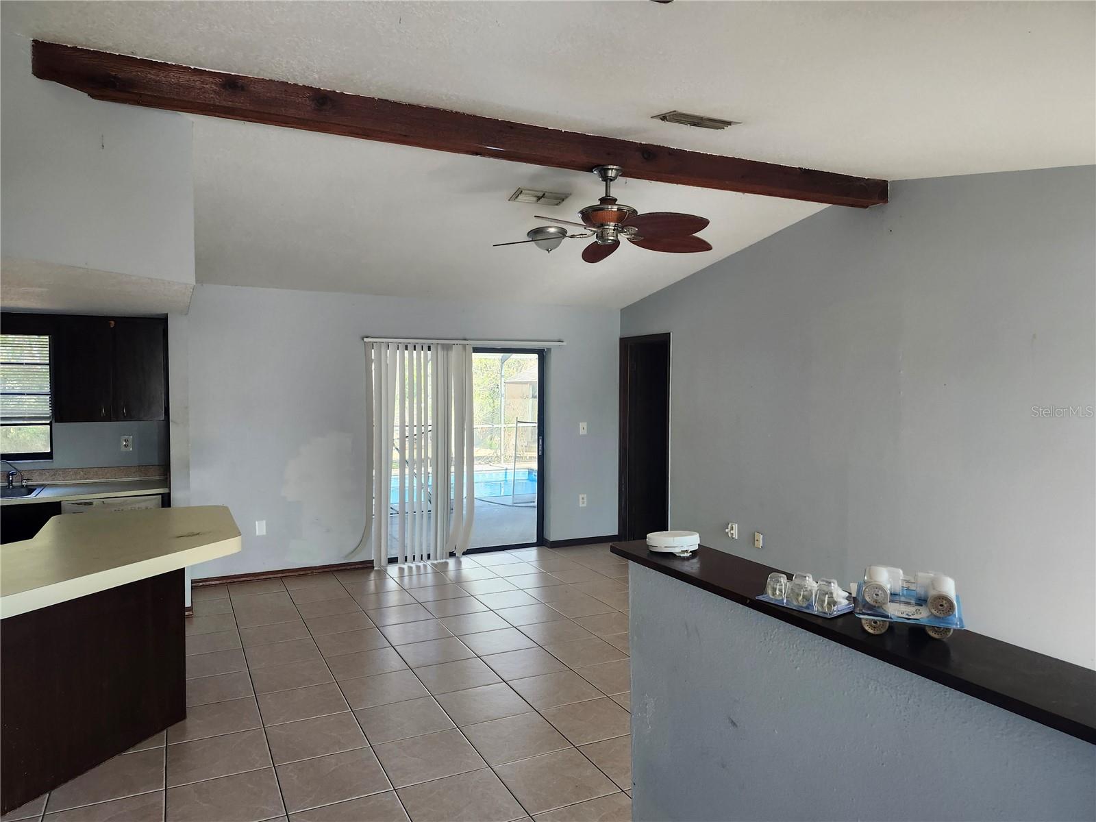 6141 FREEPORT DR photo 5
