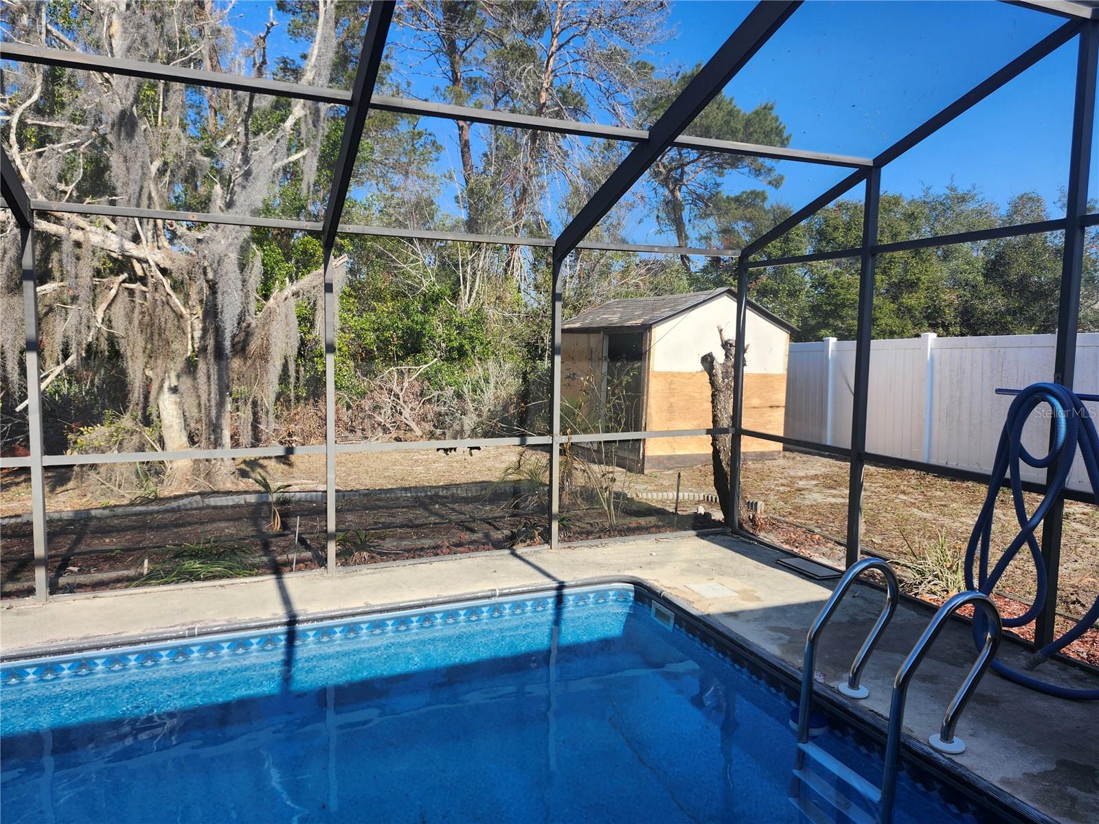 6141 FREEPORT DR photo 2