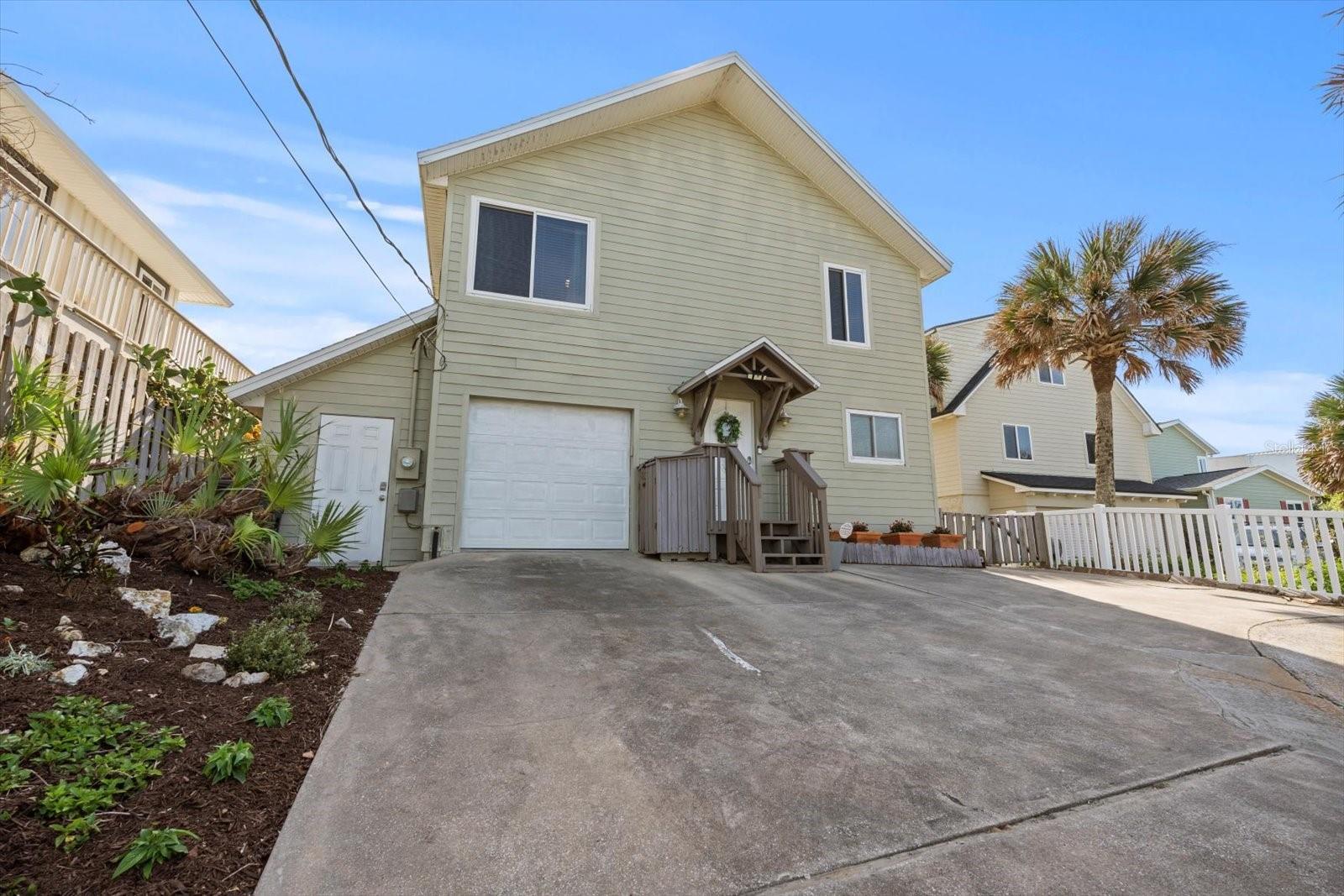 3365 N OCEAN SHORE BLVD photo 4
